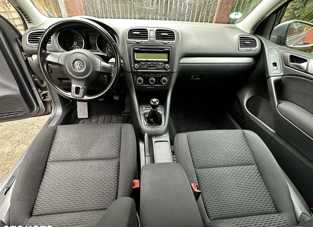 Volkswagen Golf cena 22900 przebieg: 202000, rok produkcji 2009 z Słupsk małe 781